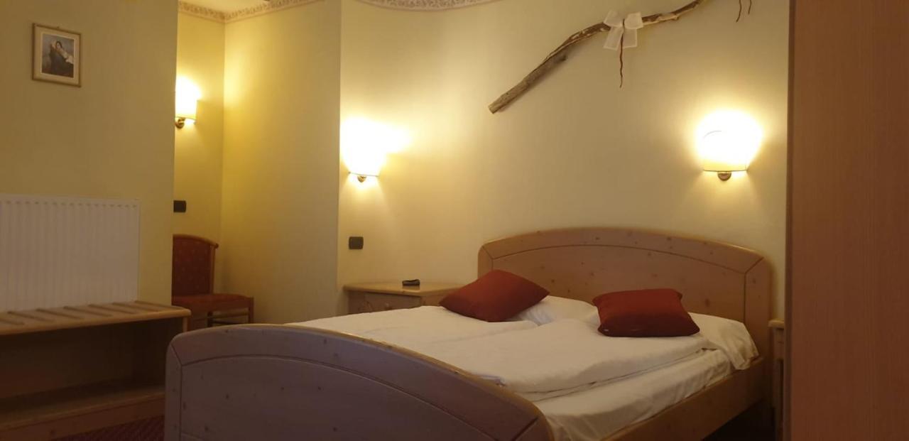Albergo Bernard Canazei Exterior foto